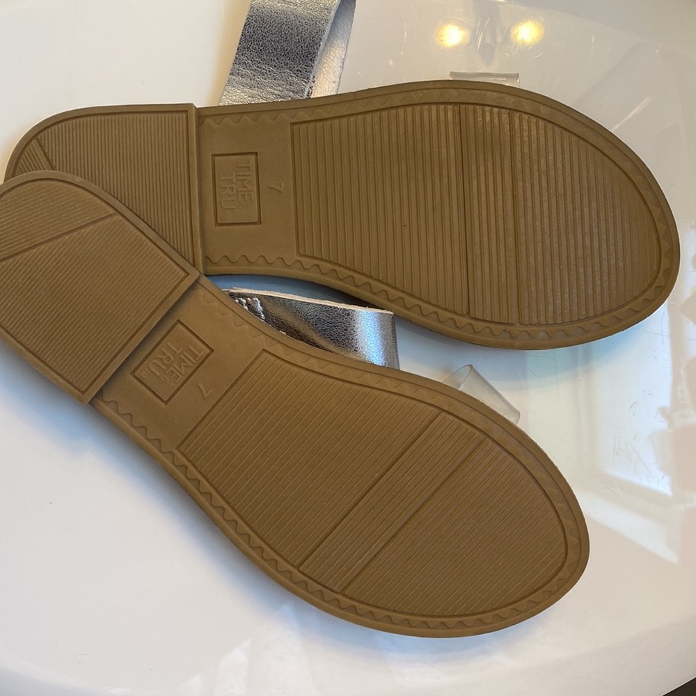 Sandals - Picture 2 of 2